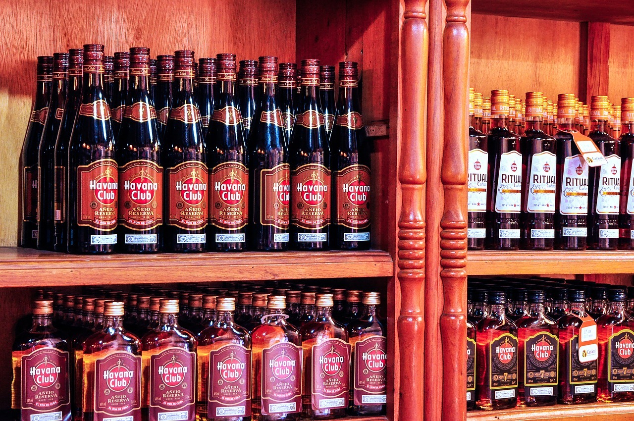 Kubański rum i tradycyjne drinki