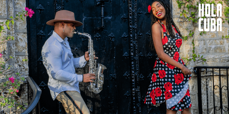 Wycieczki objazdowe - Hola Cuba