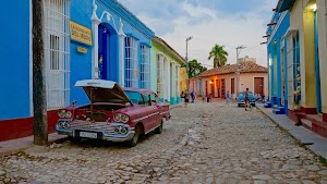 Hola Cuba